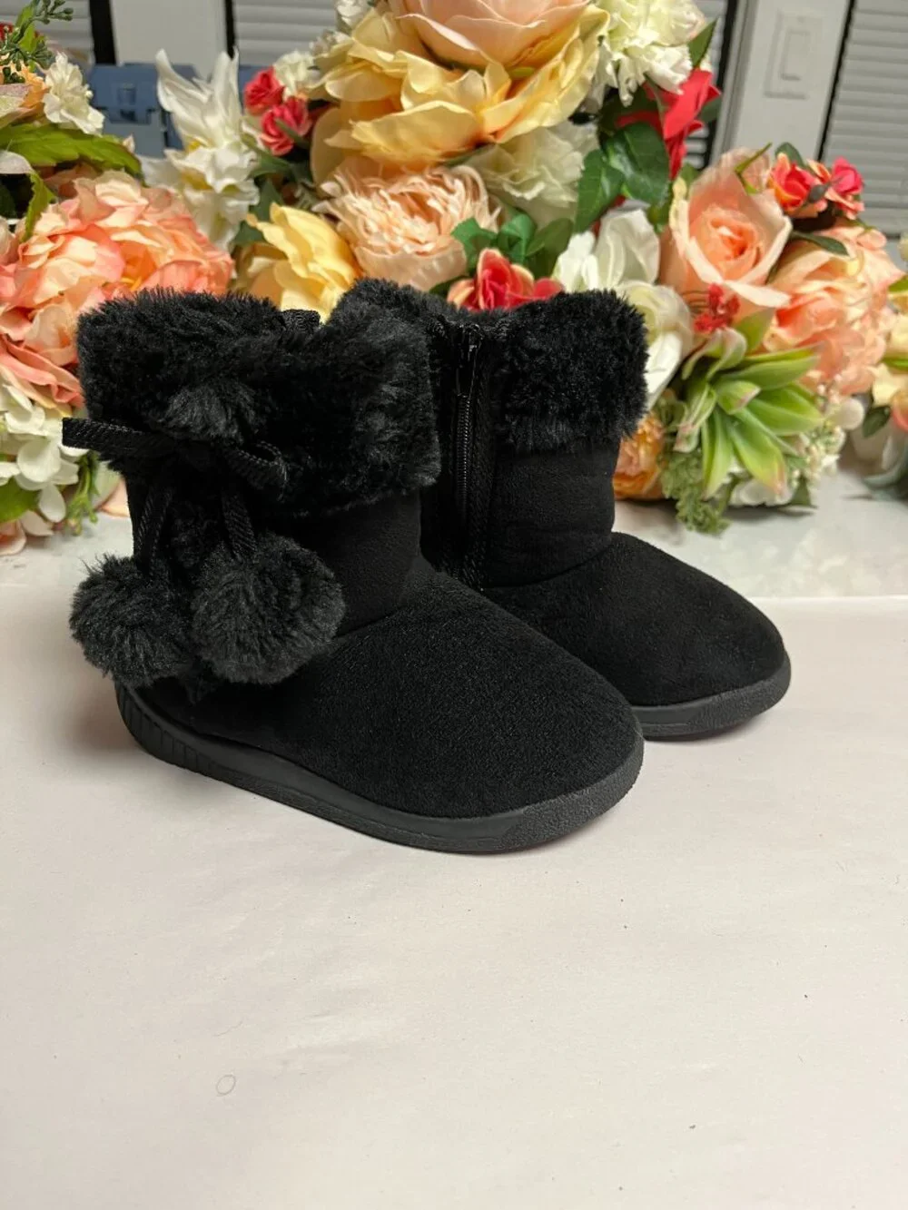 Black Faux Fur Pom Pom Winter Boots Side Zip Size 7